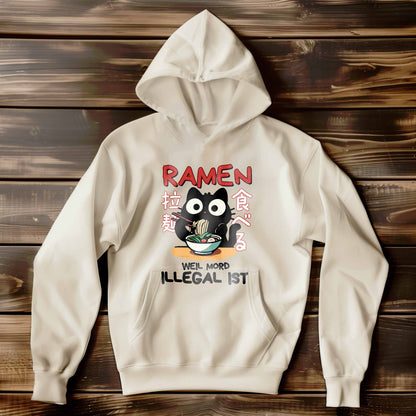 Beiger Hoodie Pullover auf Holzboden mit einem Design einer Katze und dem lustigen Spruch 'Ramen - Weil Mord illegal ist'